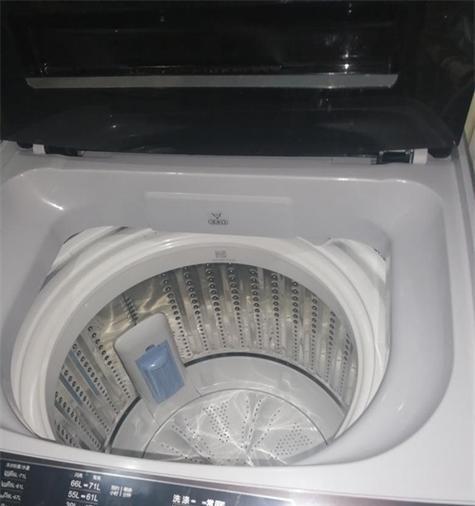 全自动洗衣机内桶清洗指南（轻松解决内桶污垢困扰）