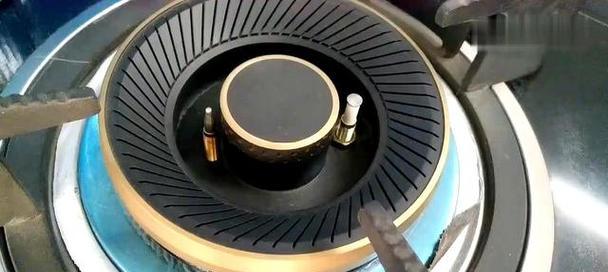 燃气灶自动熄火的原因揭秘（探索燃气灶自动熄火背后的秘密）