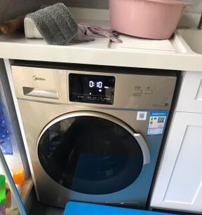 滚筒洗衣机划痕的解决办法（保护滚筒洗衣机外壳）