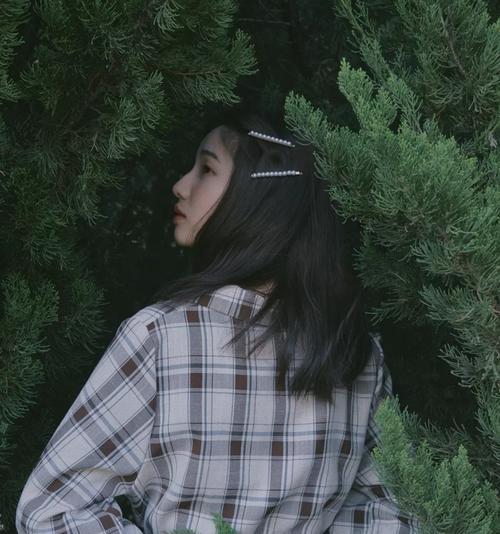手机高光环境下拍照模糊如何解决？