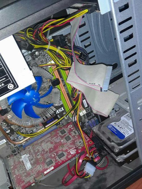电脑风扇不转导致高温关机？可能原因是什么？