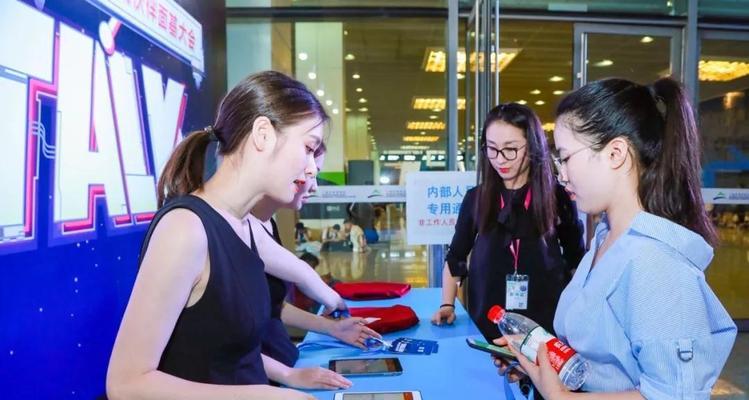 帮朋友举手机拍照签到怎么说？如何礼貌地请求？