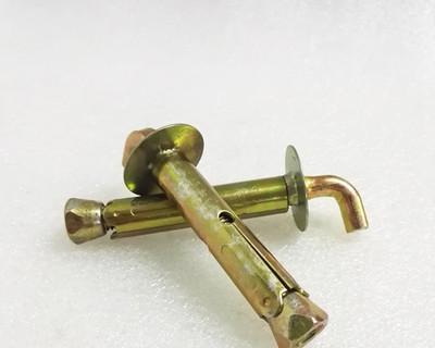 过墙热水器螺丝拆卸方法是什么？