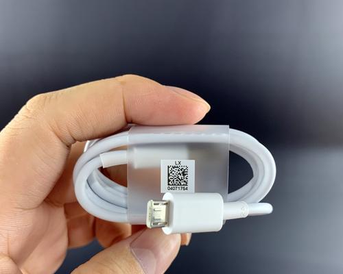 荣耀38原装充电器的功率是多少瓦？充电器的选择标准是什么？