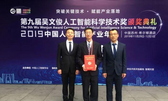 团结操作系统有哪些种类？每种类型的特点是什么？