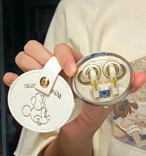 蓝牙耳机加外套怎么戴的？正确的佩戴方法是什么？