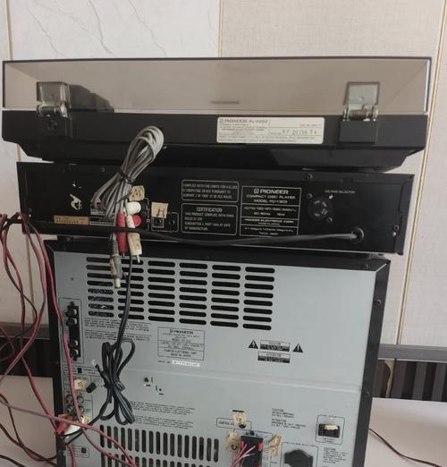 声音如何连接到音箱？连接过程中需要注意什么？