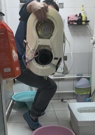 热水器放脏水的正确步骤是什么？