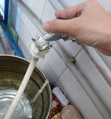 洗衣机侧面的洞是做什么用的？是否影响使用？