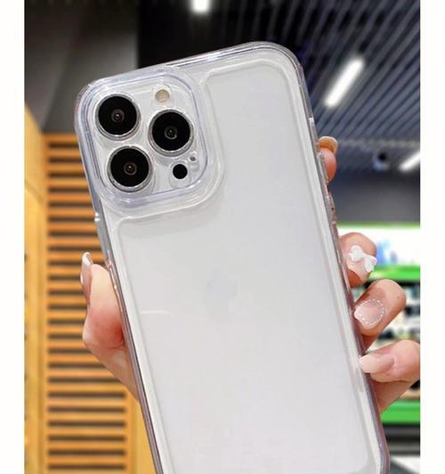 手机壳出现黑小孔的原因是什么？