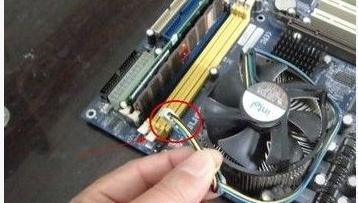 风神风扇连接主板线的方法是什么？接线过程中有哪些注意事项？