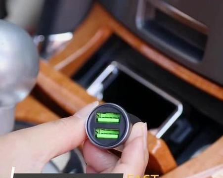 尾箱车载充电器使用方法是什么？