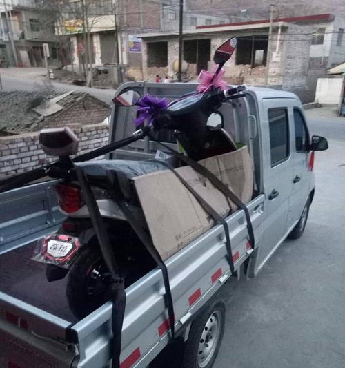 电瓶车开关奇蕾拆卸步骤是什么？