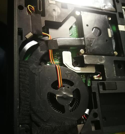 散热器硅胶风扇拆除方法是什么？需要注意什么？
