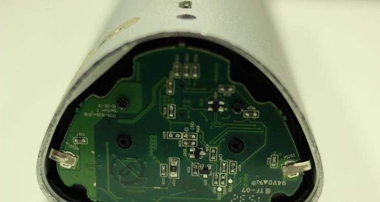 音响配件外壳拆卸步骤是什么？拆卸时应注意什么？